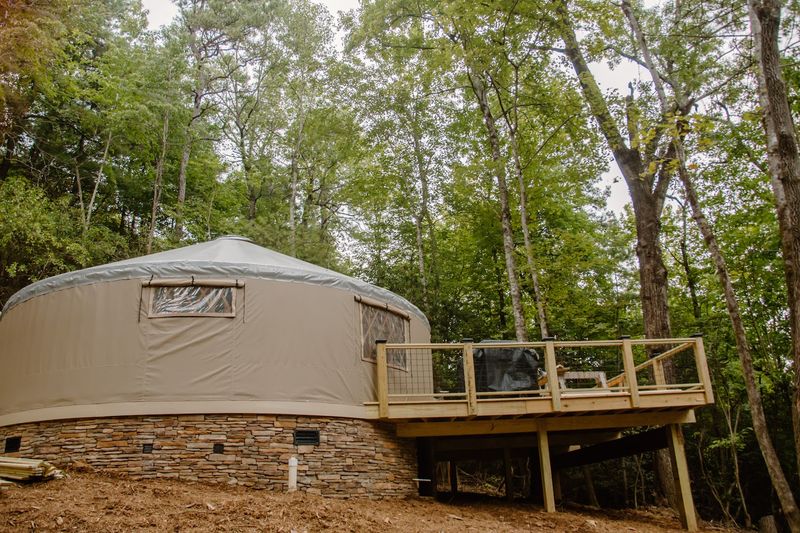 North Carolina's New Glampground Oasis Is Perfect For Spring Visits - Decor Hint Pet-Friendly Policies With Clear Guidelines