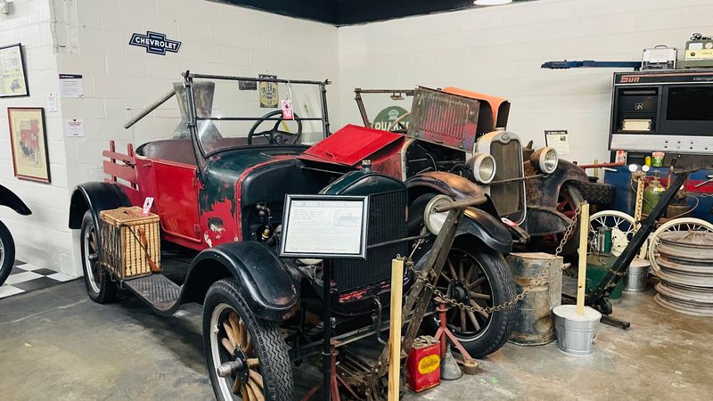 These Restored Vintage Beauties Make Miles Through Time Automotive Museum Georgia A 2026 Highlight - Decor Hint Rare Historic Vehicles That Tell Unforgettable Stories