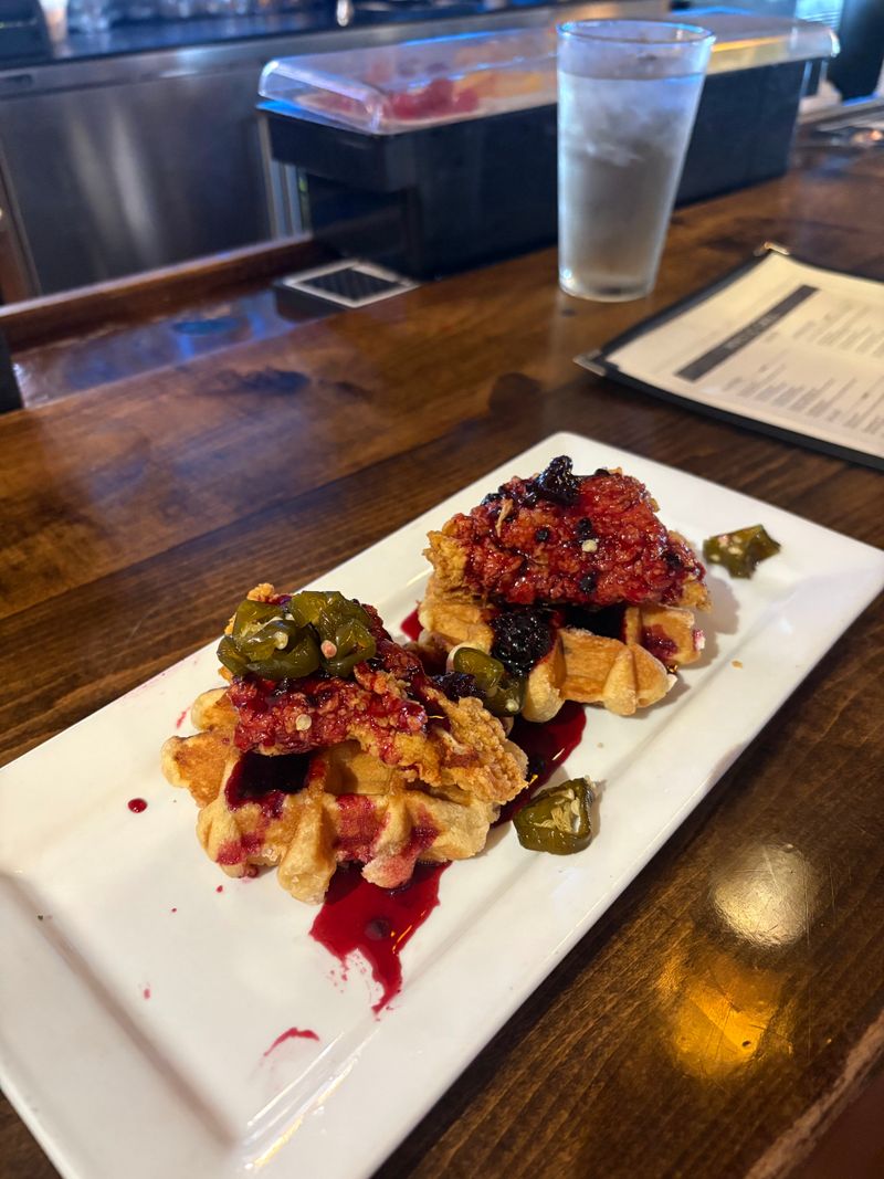 This Famous Vampire Diaries Restaurant In Covington Georgia Serves Sweet Tea Chicken Fans Love - Decor Hint Group-Friendly Dining Space