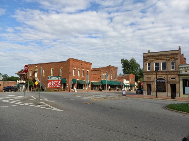 Minimal Lifestyle Inflation Pressure