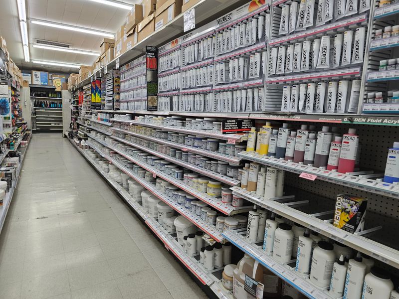 This Massive California Art Warehouse Is Why Artists Are Making Road Trips - Decor Hint Digital Shopping Complements Physical Warehouse Visits