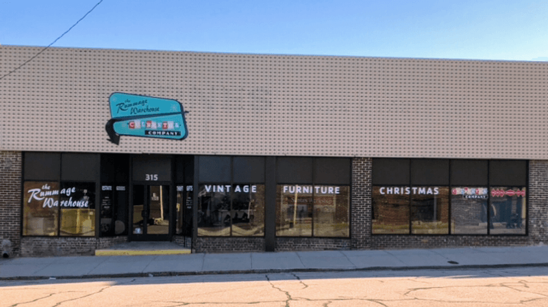 Thursday Through Saturday Operating Hours