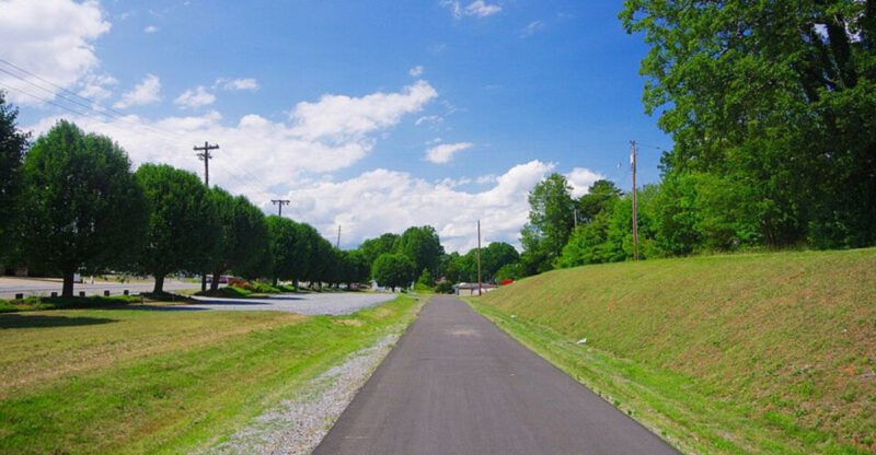 Explore This North Carolina Trail Perfect For A Spring Adventure