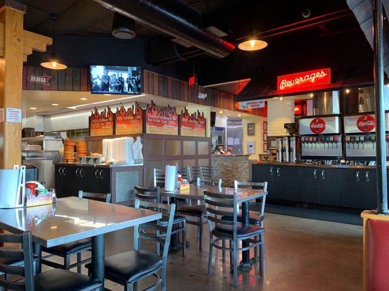 This San Diego, California Restaurant Serves A Platter So Big It Stops People Mid-Sentence - Decor Hint Community Involvement And Support For Local Events