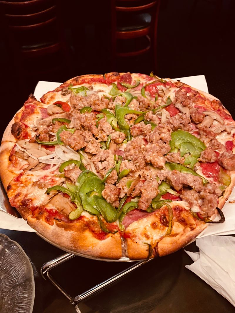 This California Pizza Parlor Serves Lasagna Worth Driving Miles For - Decor Hint Convenient Online Ordering Options