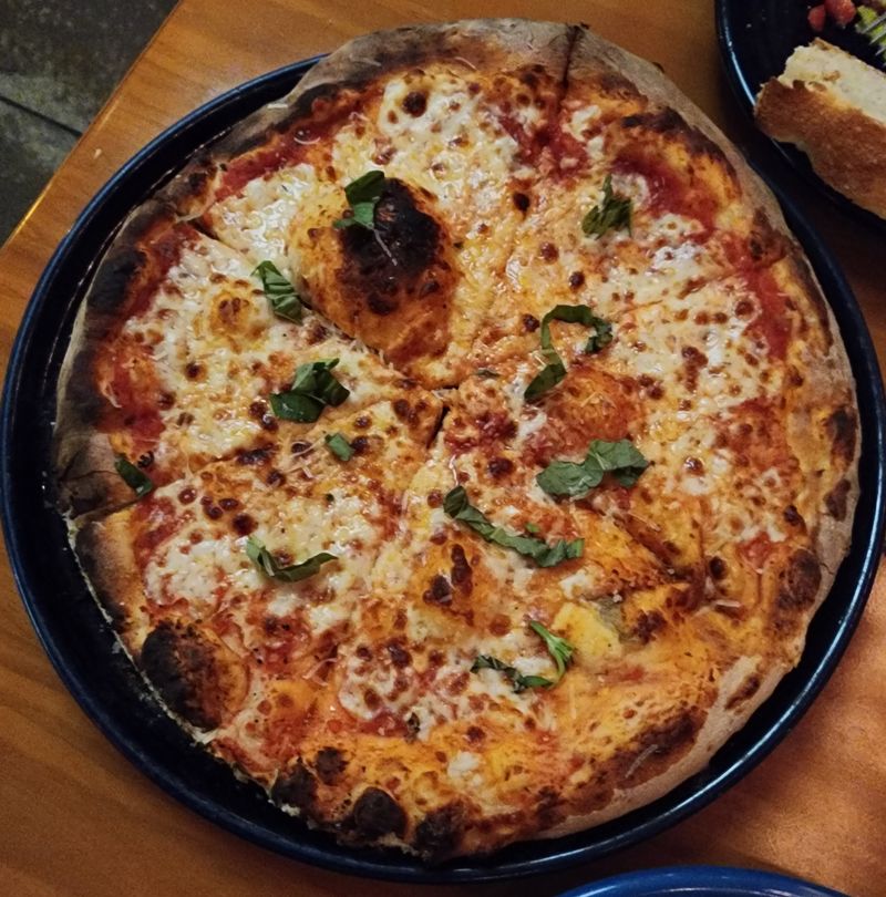 Il Vicino Wood Oven Pizza