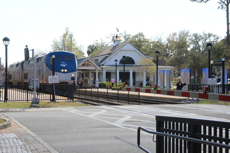 Florida’s Most Delightful Communities, Seen From A Train Window - Decor Hint Winter Park