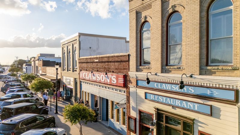 Waterfront Location In Charming Beaufort