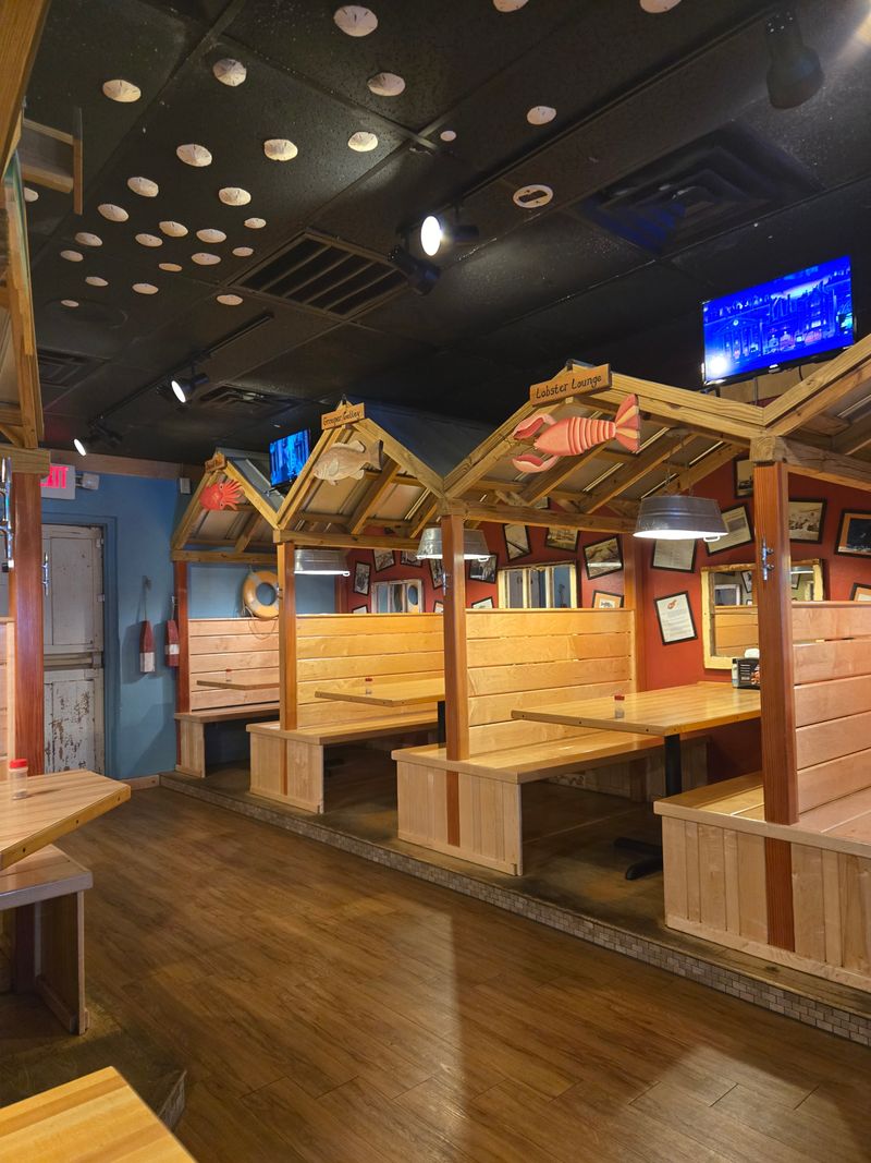 Mama Dips Seafood & Grill, Morehead City