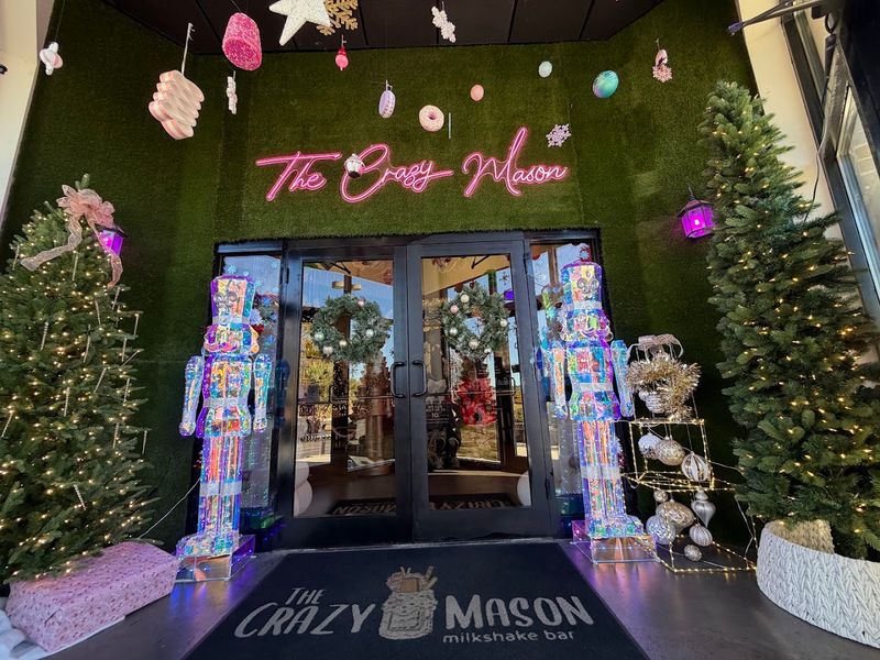 Crazy Mason Milk & Cookies — Savannah