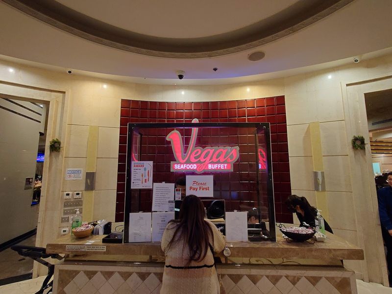 Weekend Reservation System That Requires Advance Planning