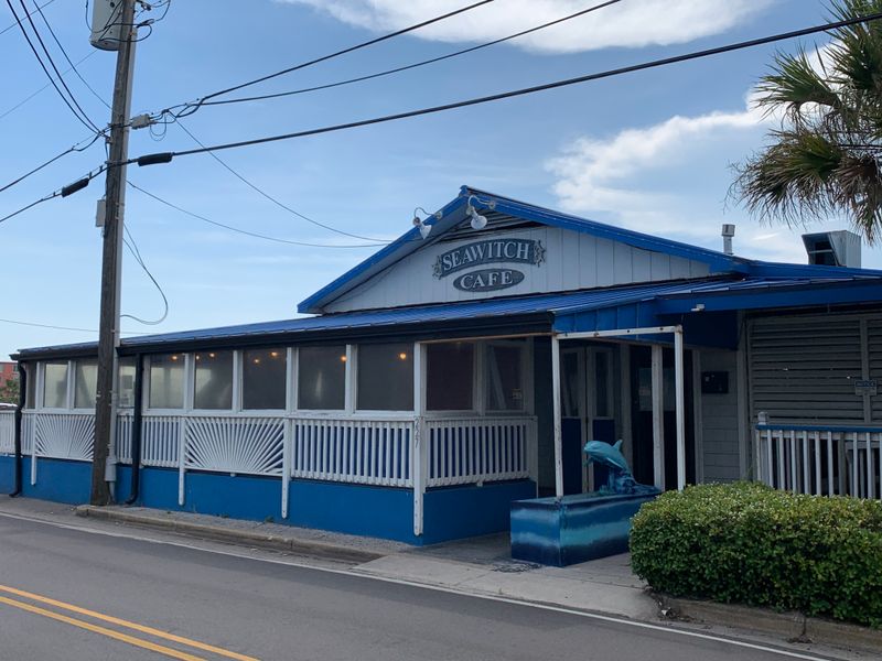 Oceanfront Location Steps From The Sand