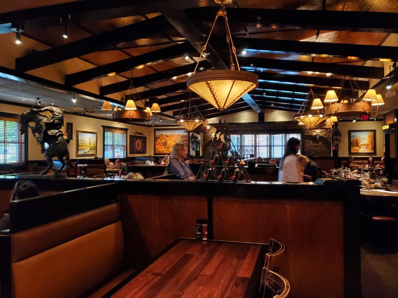 LongHorn Steakhouse, Hickory