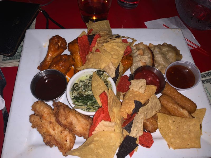 Interactive Entertainment Throughout Your Meal