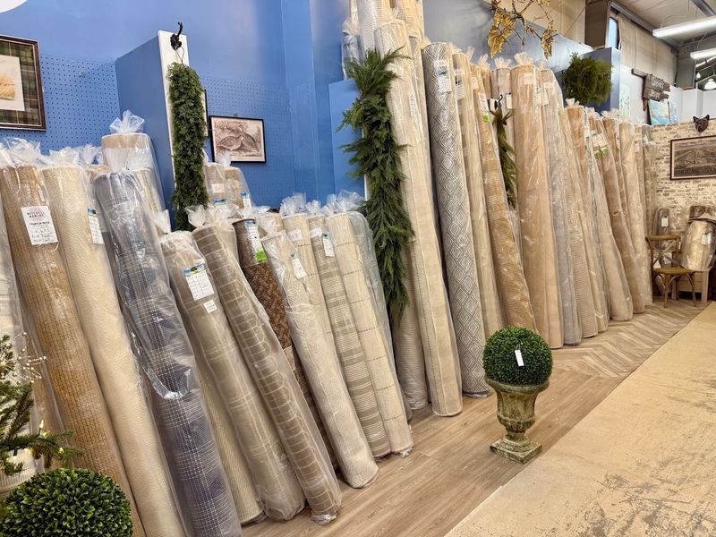 Friendly Vendors Share Knowledge and Stories