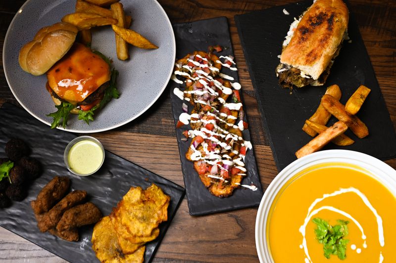 Zeke's Kitchen & Bar