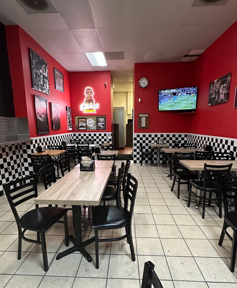 Sliders Burger (San Jose)