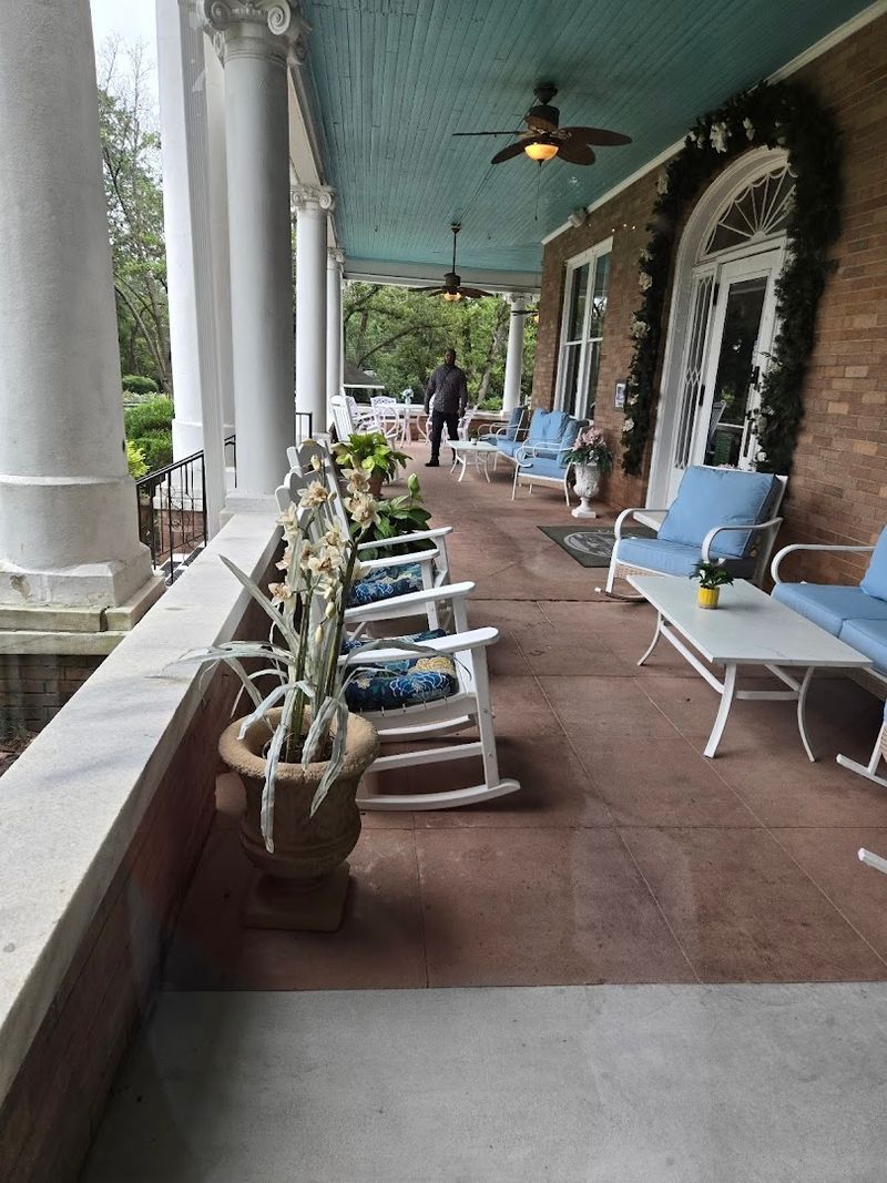 Cornbread Dressing That Defines Comfort Food