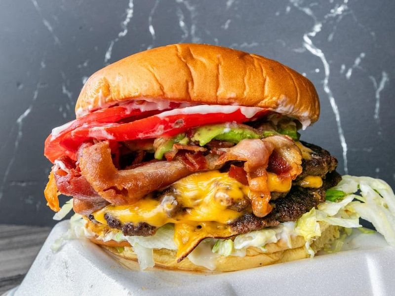 Willie's Famous Burgers