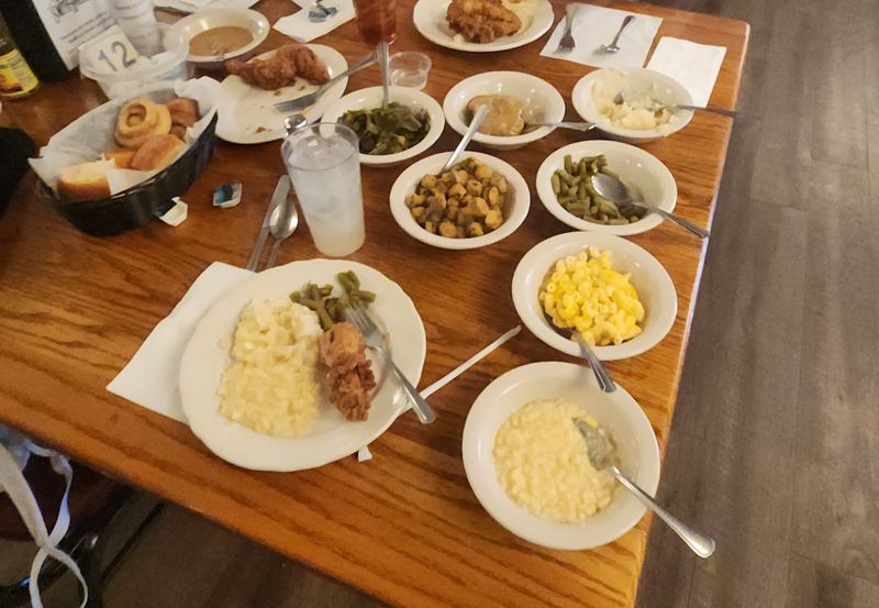Historic Smith House Restaurant Experience
