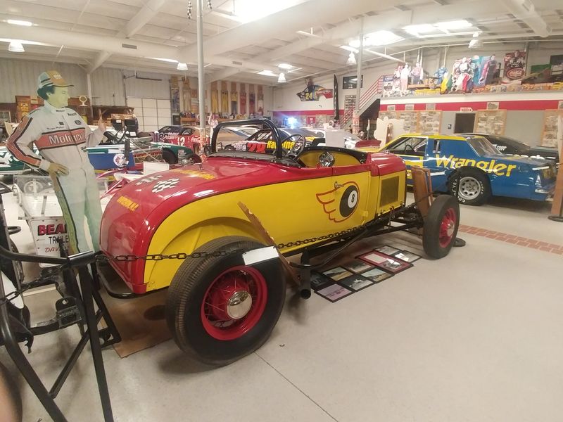 The Remarkable Automobile Museum In North Carolina You've Probably Never Heard Of - Decor Hint World's Largest Known Collection Of Racing Go-Karts