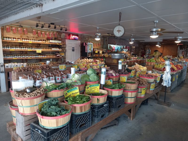 Farm-Fresh Produce Market