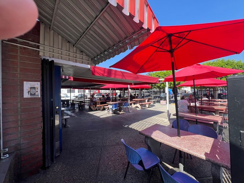 Fisherman's Outlet, Los Angeles