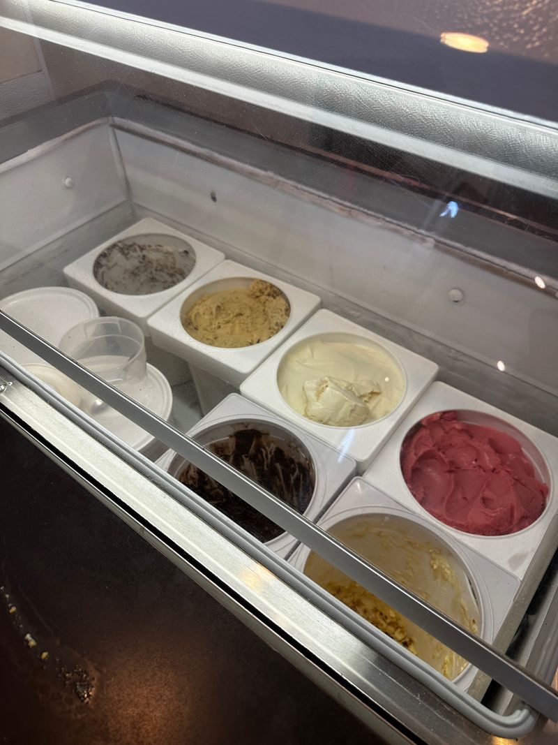 Seasonal Local Ingredients Commitment