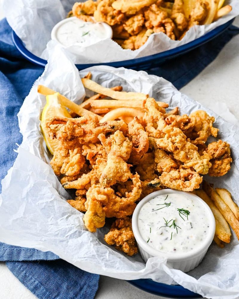 This Time-Honored California Seafood Market Is Known For Its Fresh Coastal Catches - Decor Hint Signature Dishes You Can't Miss