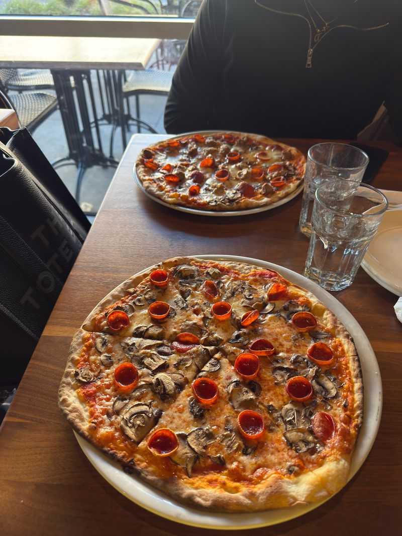 Authentic Italian Pizza Exists In North Carolina, And These Spots Prove It - Decor Hint Pizzeria Omaggio, Charlotte