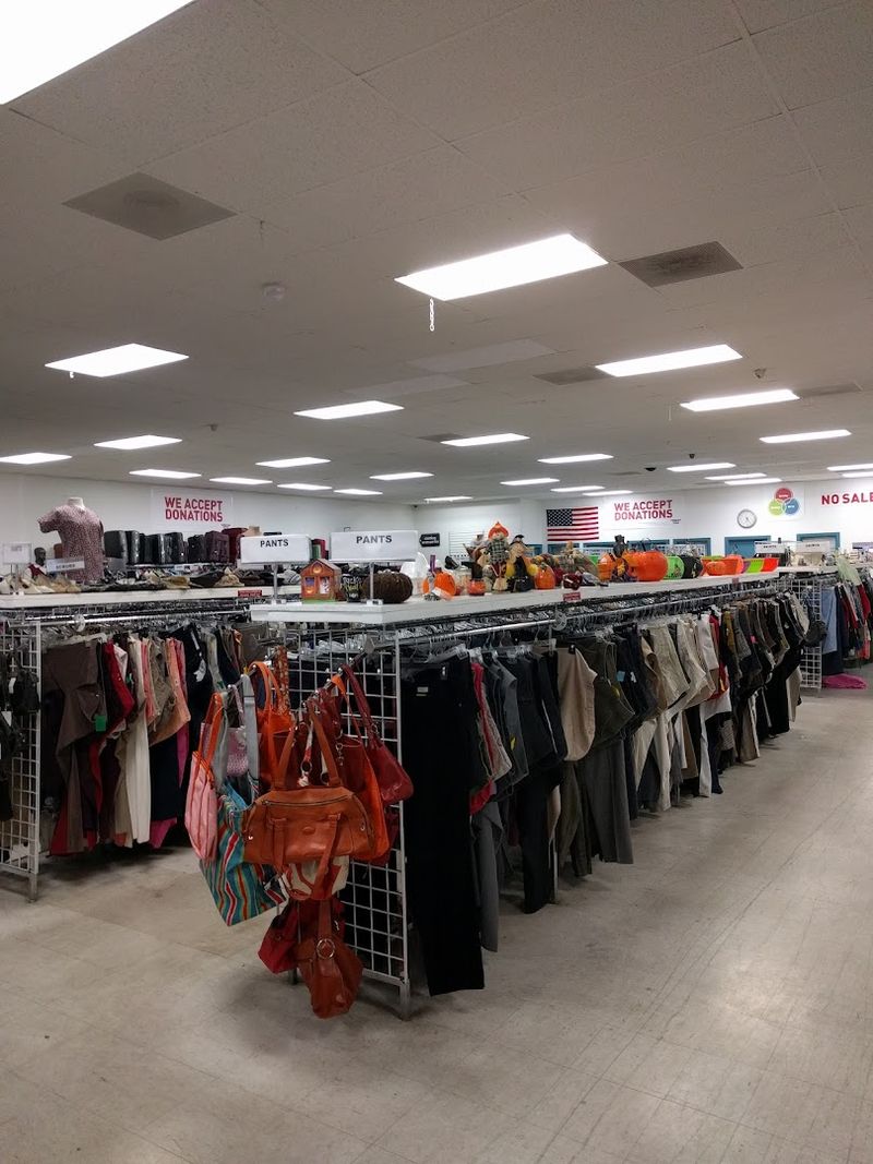 This California Thrift Store Will Make You Feel Like You Struck Gold - Decor Hint Five Million Pounds Of Products Diverted From Landfills Annually