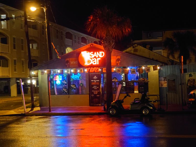The Sandbar Local Dockside — Tybee Island