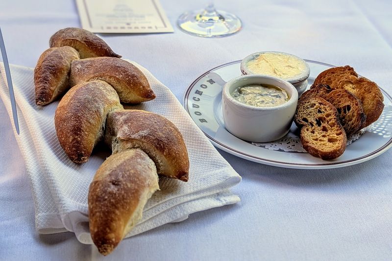 These 11 French Restaurants Showcase The Best Of French Dining In California - Decor Hint Bouchon Bistro, Yountville CA