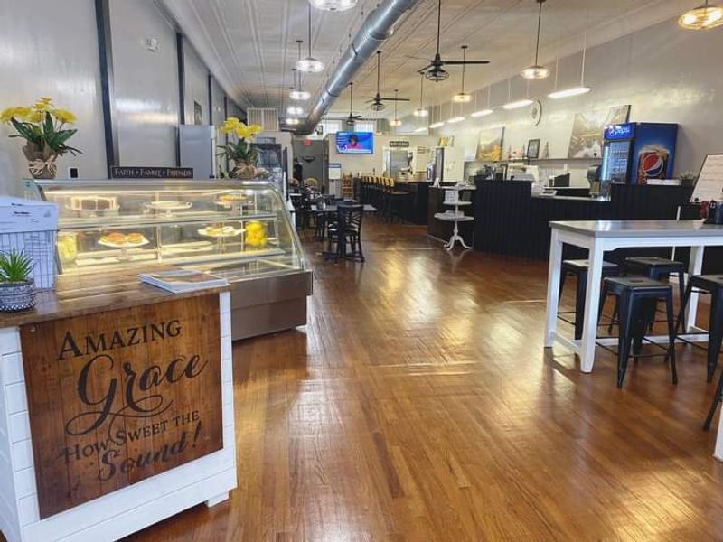 Boo's Kitchen, Mount Airy