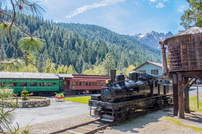 Proximity To Pacific Crest Trail