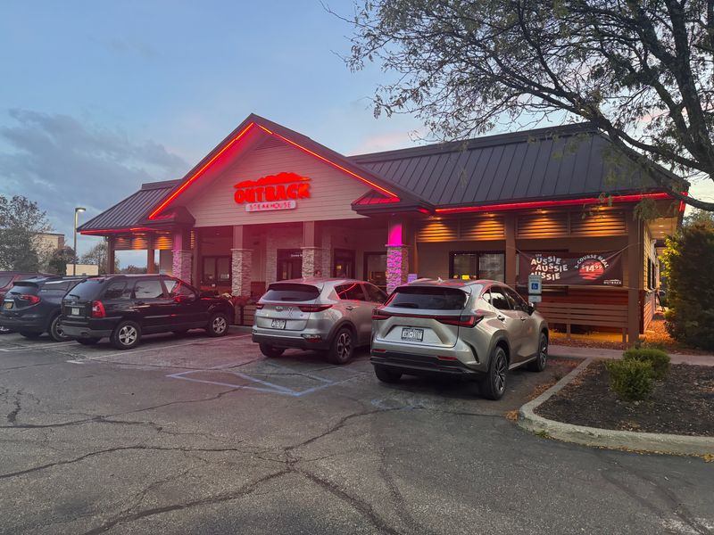 13 Georgia Steakhouse Chains That Locals Say Make The Bill Totally Worth It - Decor Hint Outback Steakhouse