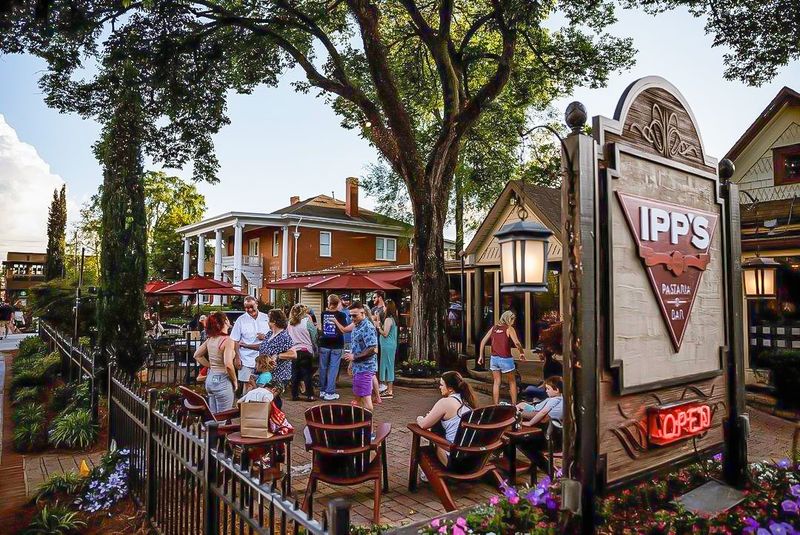 Ipp's Pastaria & Bar