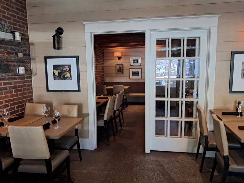 Perfect Spot for Weekend Brunch with Friends