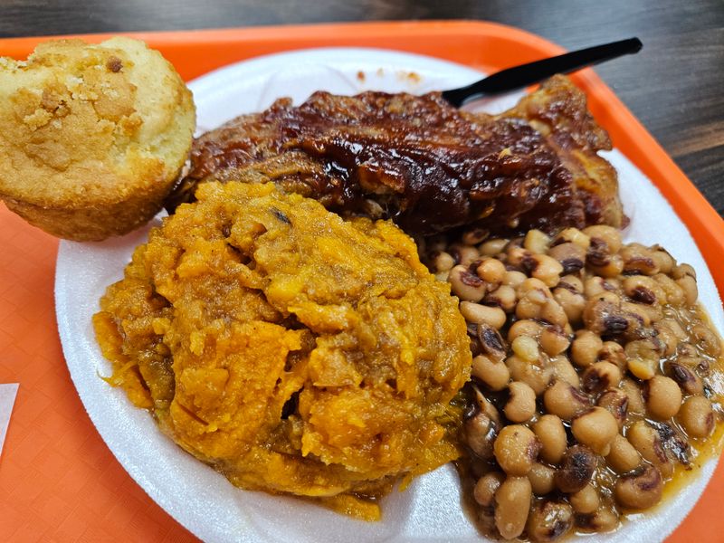 The Soul Food At This No-Frills Restaurant In North Carolina Is Out-Of-This-World Unforgettable - Decor Hint Candied Yams That Taste Like Thanksgiving Year-Round