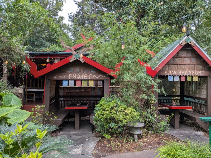 Thai Huts That Create Private Escapes