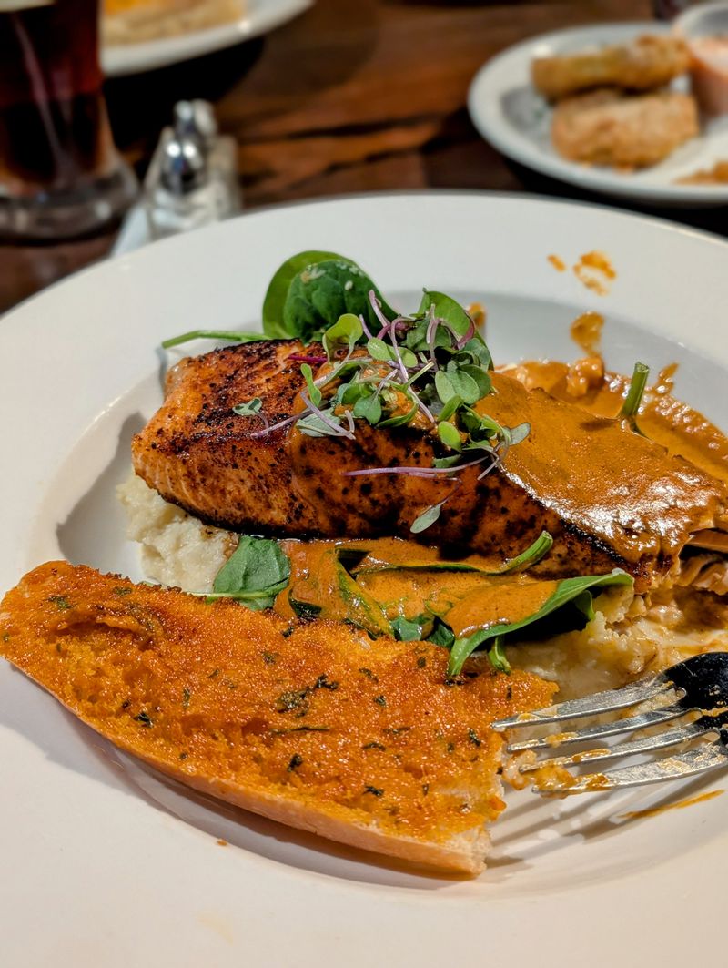 Indian Butter Chicken with Garlic Naan
