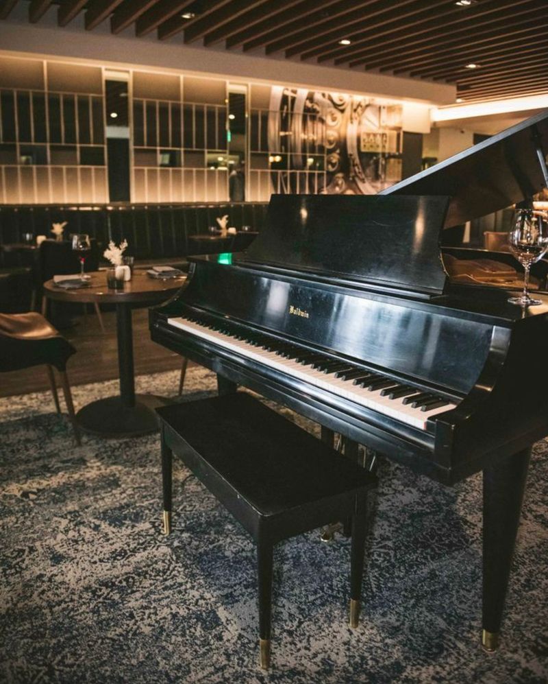 Nightly Live Piano Music