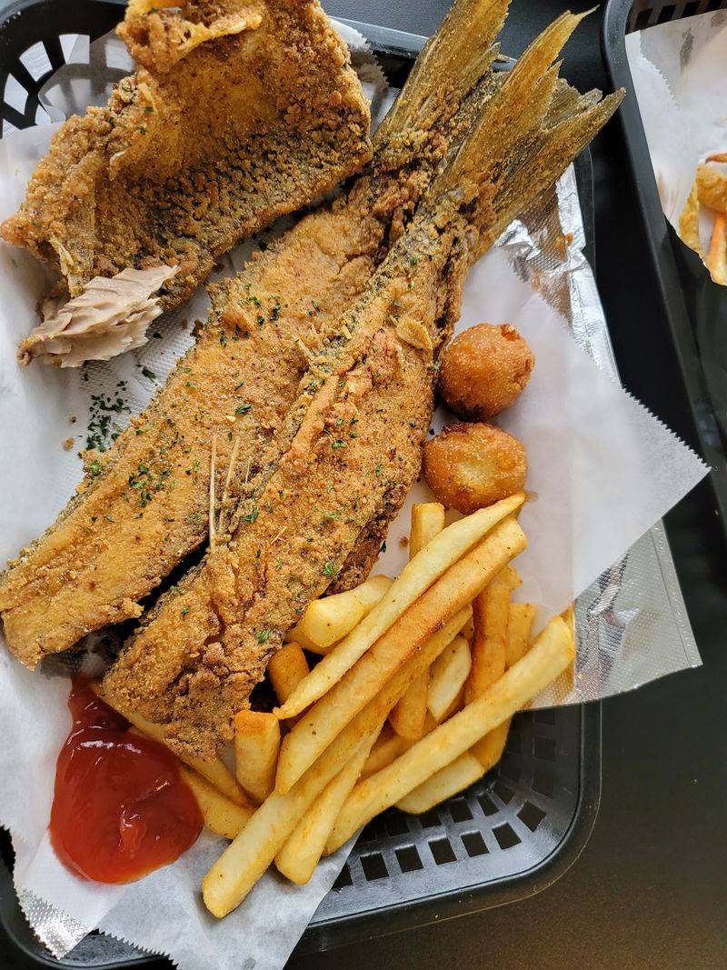 These 16 Georgia Seafood Joints Built Loyalty The Old-Fashioned Way - Decor Hint Albany Fish Company