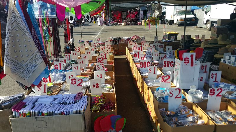 This 15-Acre California Flea Market Will Make You Want To Stay All Day - Decor Hint Seasonal Saturday Market Series With Live Entertainment