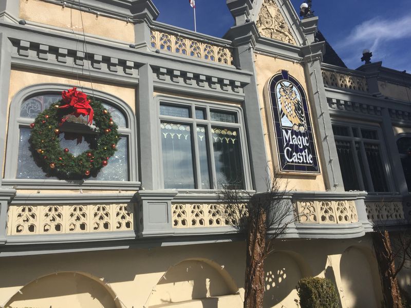 The Magical Restaurant In California That's Straight Out Of A Guillermo Del Toro Movie - Decor Hint Irma The Invisible Pianist Entertains Nightly