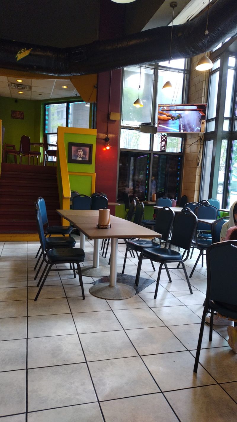 11 Georgia Italian Spots Where You Don't Need A Reservation But Showing Up Early Is A Good Idea - Decor Hint Mama Mia's Ristorante — Marietta