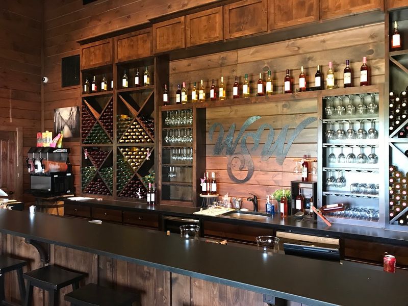 The Search for Georgia's Best Peach Ice Cream Might Just End At This Roadside Shed - Decor Hint Perfect Creaminess Without Being Too Heavy