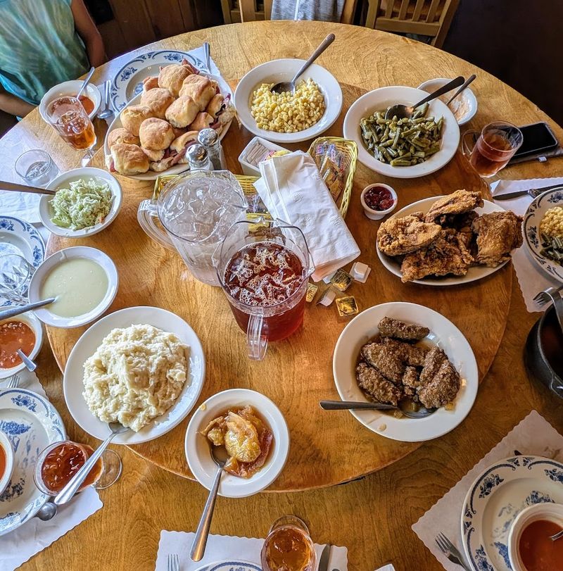 Family-Style Service That Brings Everyone Together