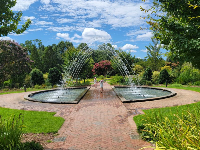 Daniel Stowe Botanical Garden, Belmont 