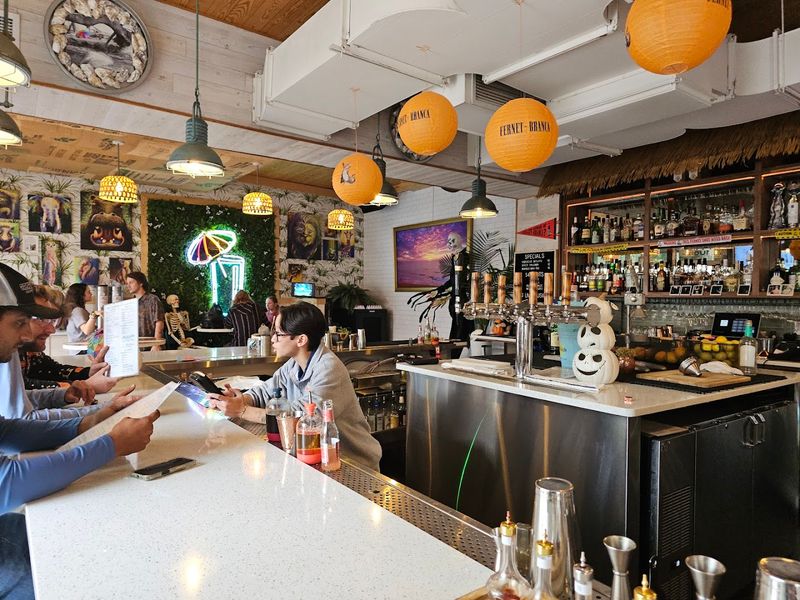 Zunzi's — Savannah